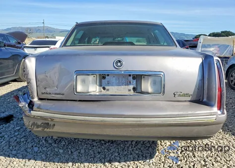 1998 Cadillac Deville z USA, uszkodzony, nr VIN 1G6KD54Y1WU753244